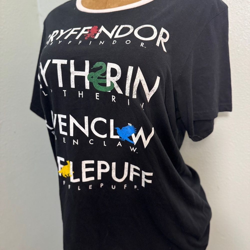 Harry Potter T Shirt Women 2X Plus Gryffindor Slytherin Ravenclaw Hufflepuff​​ - Picture 3 of 9